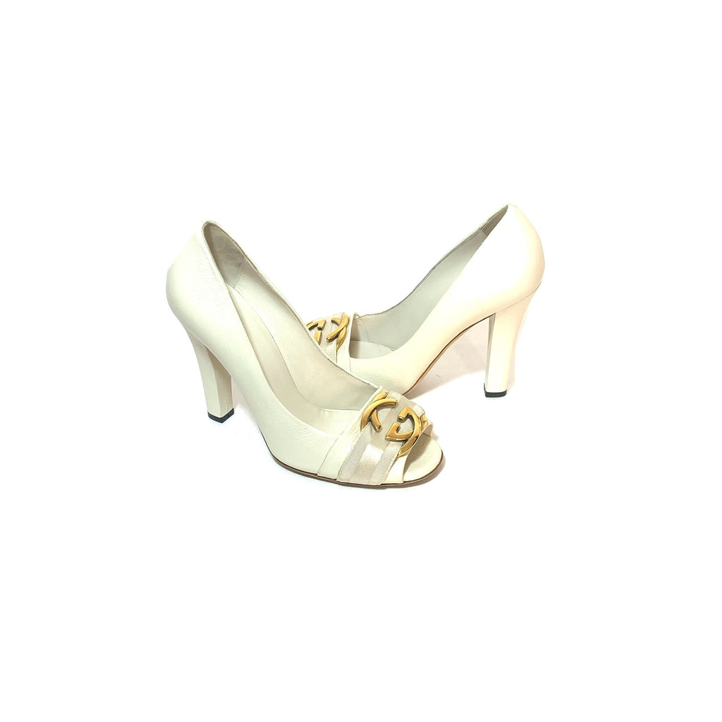 Gucci White Leather Interlocking Logo Pumps | Pre Loved |