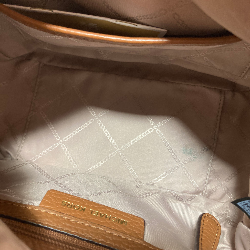 Michael Kors Tan Pebbled Leather Cross Body Bag | Gently Used |