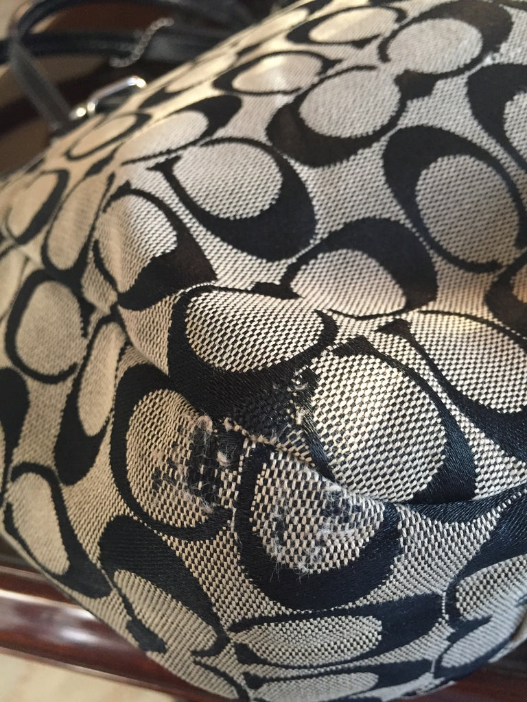 Coach Black & Grey Signature Collection Shoulder Bag | Pre Loved | - Secret Stash