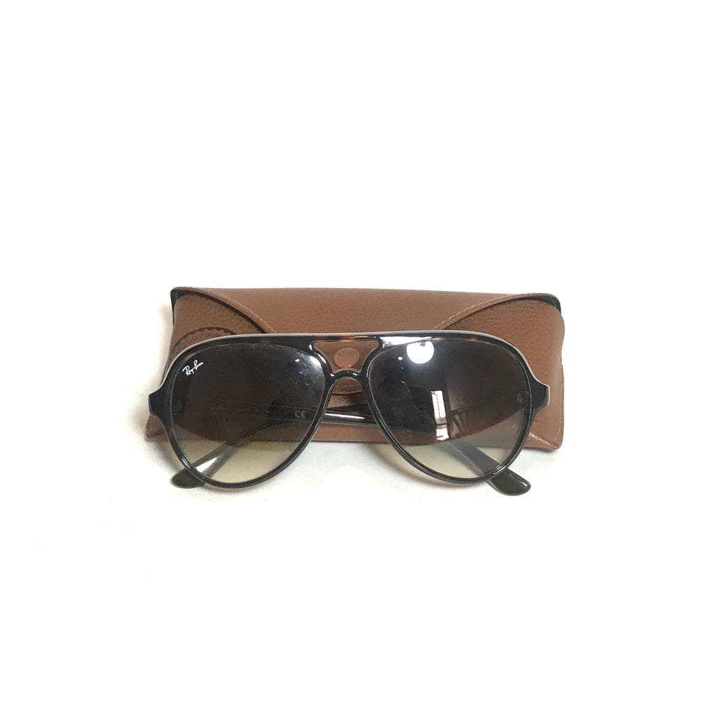 Ray-Ban Light Brown RB4125 Unisex Aviator Sunglasses | Pre Loved |